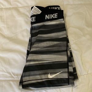 Women’s Patterned Nike Dri-Fit Training Shorts